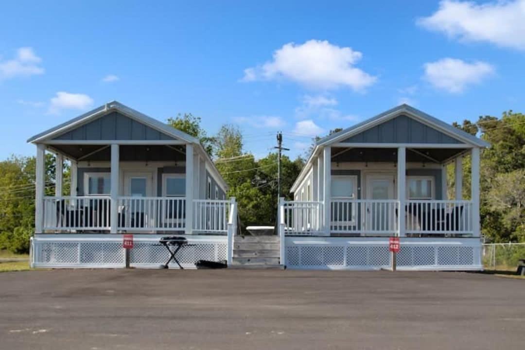 Surf City 2Br Park Home With Waterfront View And Parking Exteriér fotografie